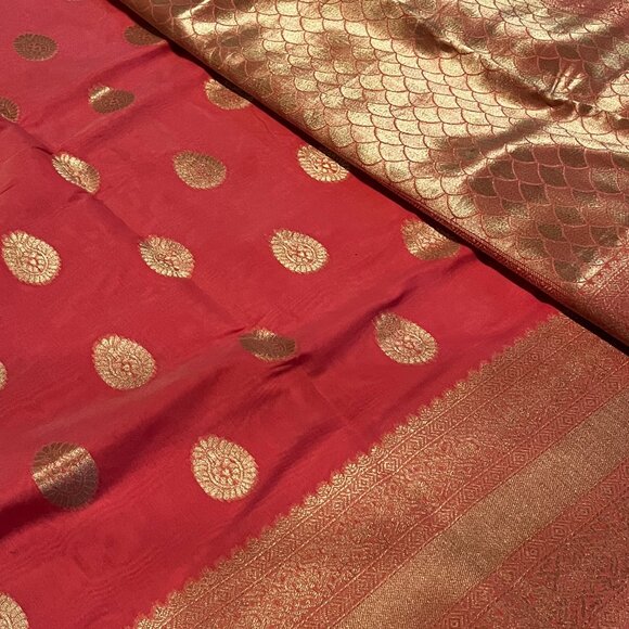Soft Banarasi Saree in Pastel Pink with Rich Zari Border & Pallu Boutique - Picture 13 of 15